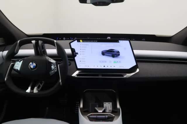 BMW iX3 (2026) thumbnail 12