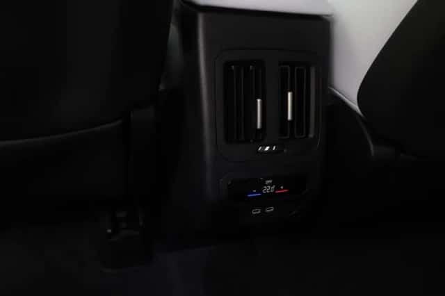 BMW iX3 (2026) thumbnail 20