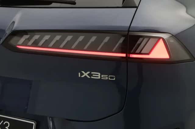 BMW iX3 (2026) thumbnail 24