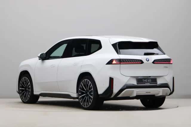 BMW iX3 (2026) thumbnail 11