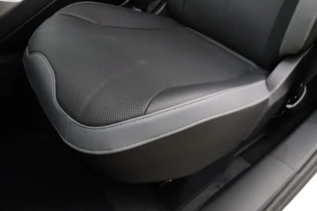 BMW iX3 (2026) thumbnail 17