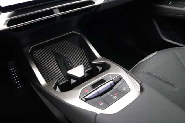 BMW iX3 (2026) thumbnail 19