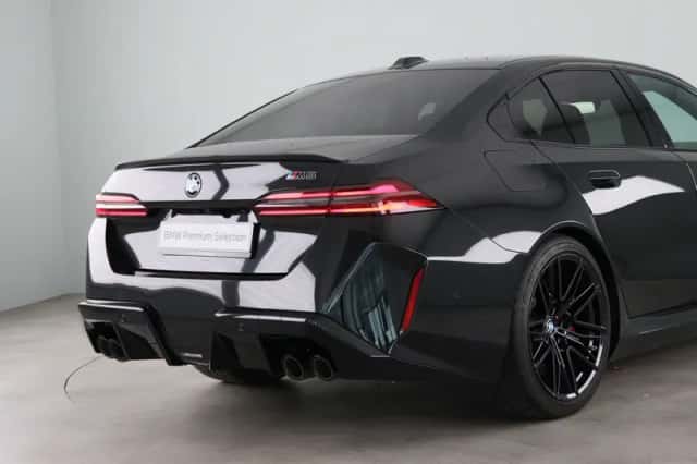 BMW M5 (2025) thumbnail 22