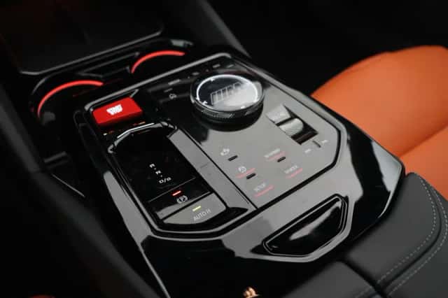 BMW M5 (2025) thumbnail 9