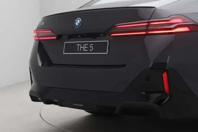 BMW i5 (2026) thumbnail 21