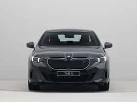 BMW i5 (2026) thumbnail 5