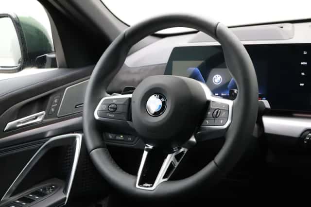BMW X2 (2025) thumbnail 2