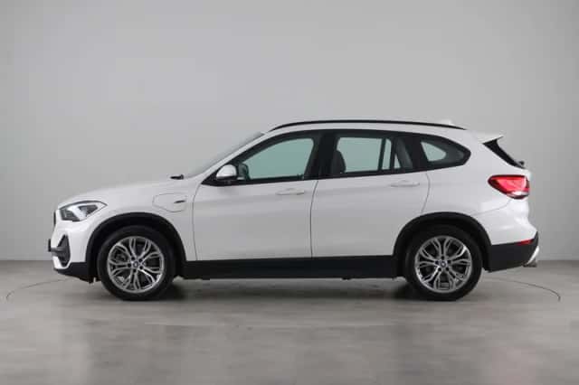BMW X1 (2022) thumbnail 12