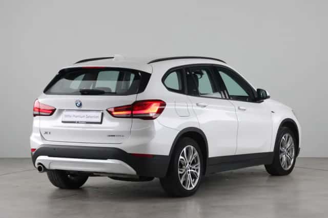 BMW X1 (2022) thumbnail 9