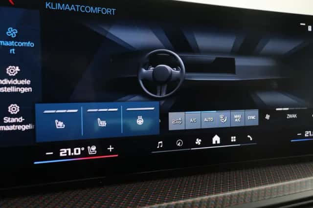 BMW XM (2024) thumbnail 15