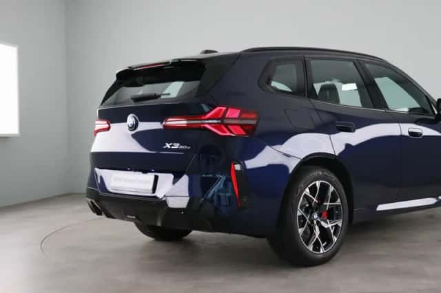 BMW X3 (2026) thumbnail 19