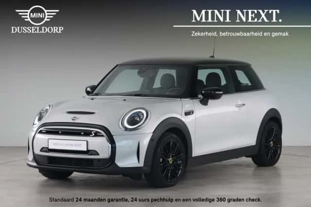 MINI Electric (2022) thumbnail 1