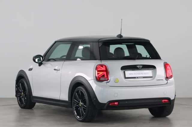 MINI Electric (2022) thumbnail 12