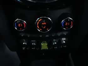 MINI Electric (2022) thumbnail 15