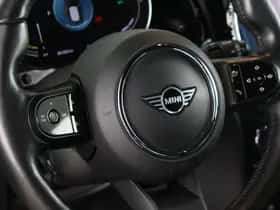 MINI Electric (2022) thumbnail 3