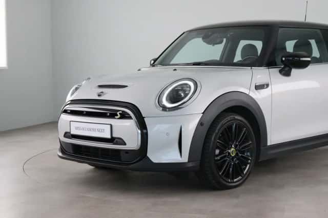 MINI Electric (2022) thumbnail 21