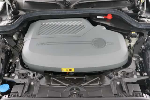 MINI Electric (2022) thumbnail 5