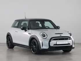 MINI Electric (2022) thumbnail 8