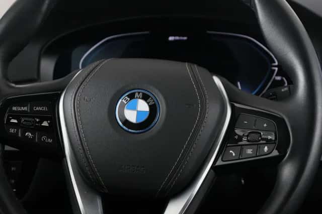 BMW 5-Serie (2023) thumbnail 3
