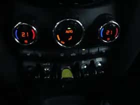 MINI Electric (2021) thumbnail 25