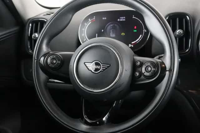 MINI Countryman (2021) thumbnail 2