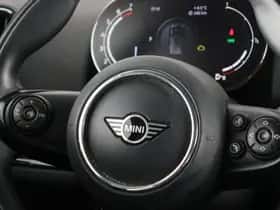MINI Countryman (2021) thumbnail 3