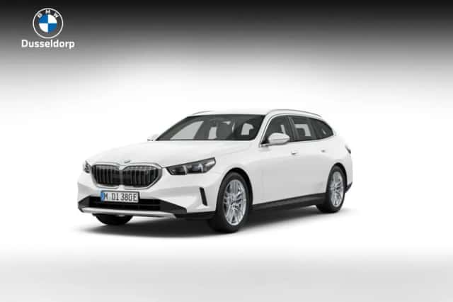 BMW i5 (2026) thumbnail 1