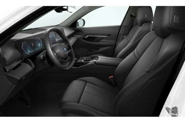 BMW i5 (2026) thumbnail 4