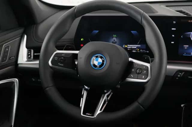 BMW X1 (2026) thumbnail 2