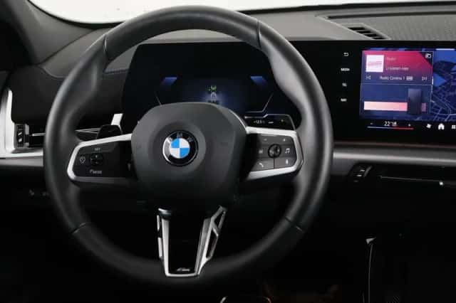 BMW X2 (2024) thumbnail 2