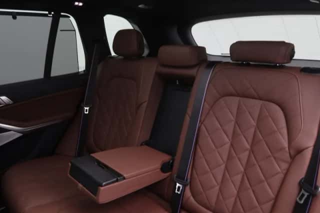 BMW X5 (2025) thumbnail 16