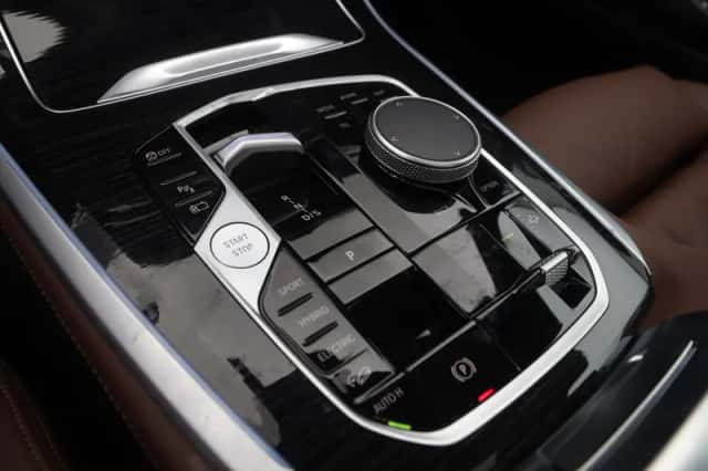 BMW X5 (2025) thumbnail 18