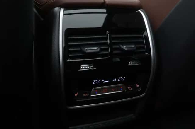 BMW X5 (2025) thumbnail 25