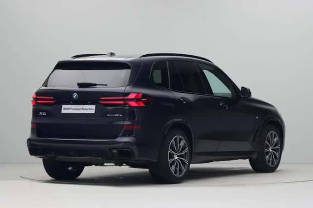 BMW X5 (2025) thumbnail 9