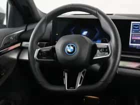 BMW 5-Serie (2025) thumbnail 2