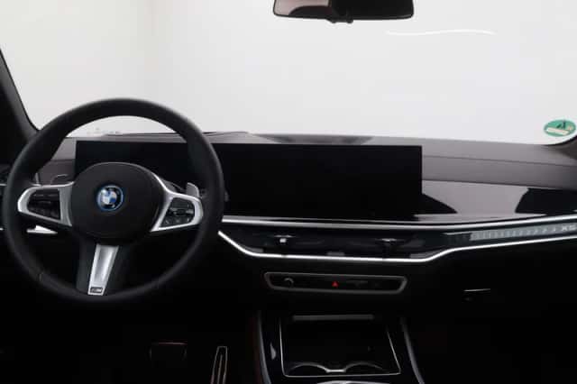 BMW X5 (2025) thumbnail 13