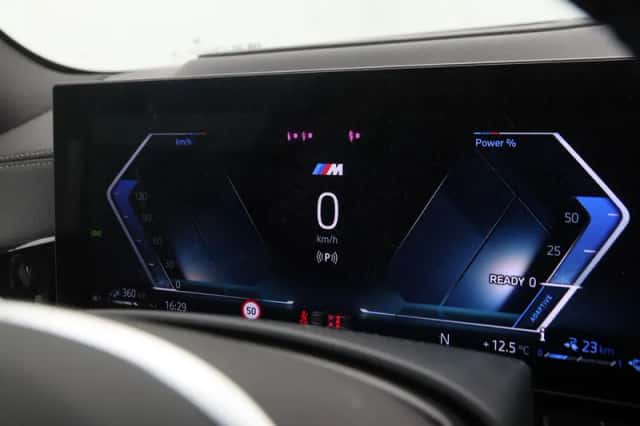 BMW X5 (2025) thumbnail 3