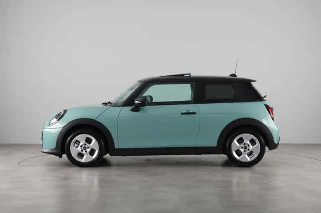 MINI Cooper (2026) thumbnail 12