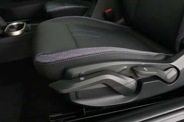 MINI Cooper (2026) thumbnail 15