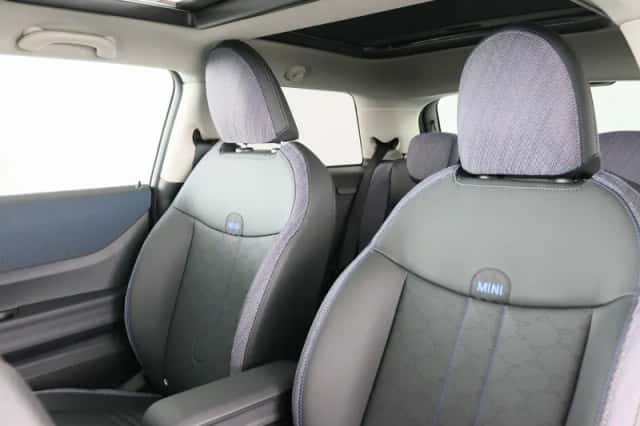 MINI Cooper (2026) thumbnail 5