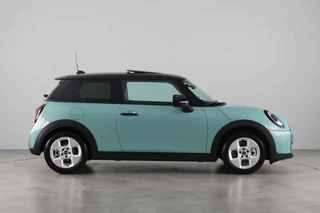 MINI Cooper (2026) thumbnail 8