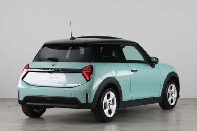MINI Cooper (2026) thumbnail 9