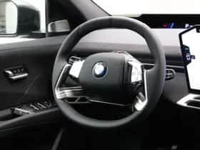 BMW iX3 (2026) thumbnail 2