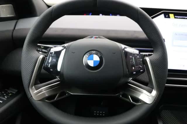 BMW iX3 (2026) thumbnail 12