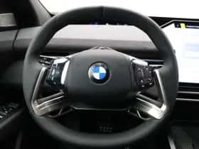 BMW iX3 (2026) thumbnail 12