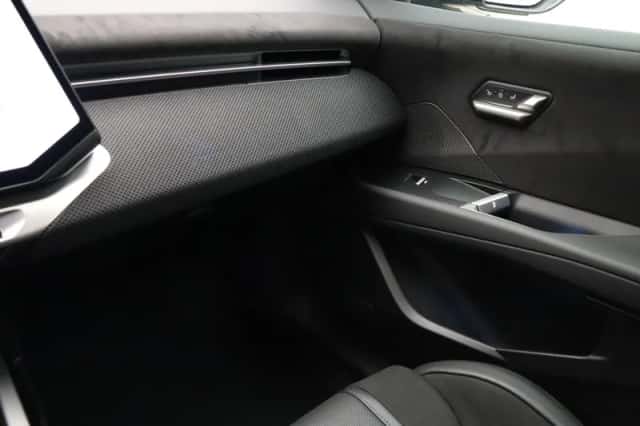 BMW iX3 (2026) thumbnail 14