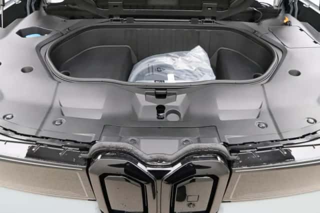 BMW iX3 (2026) thumbnail 29