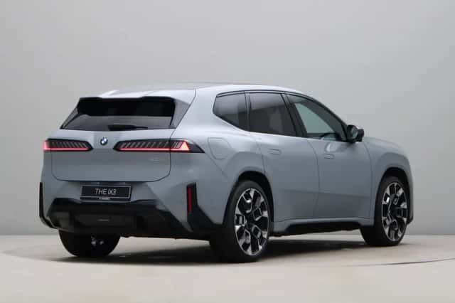 BMW iX3 (2026) thumbnail 8