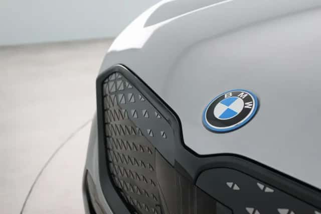 BMW iX1 (2026) thumbnail 23
