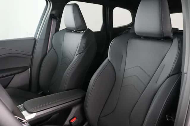 BMW iX1 (2026) thumbnail 5